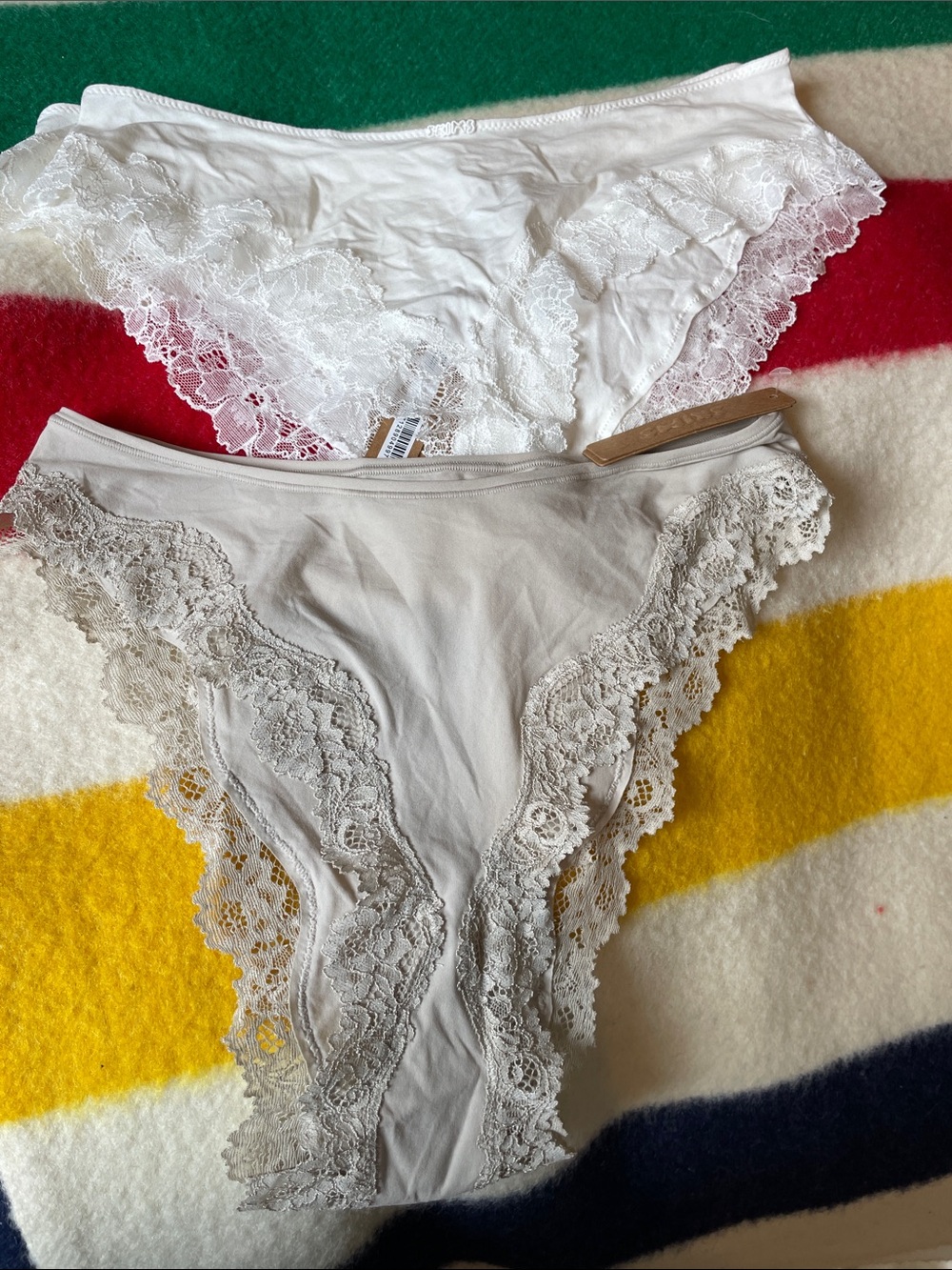 Skims 3 pair of underwear bundle